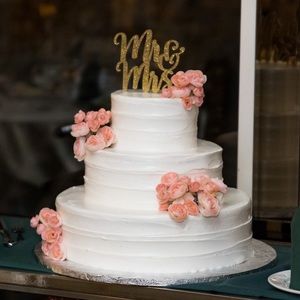Mr. & Mrs. Wedding Cake Topper